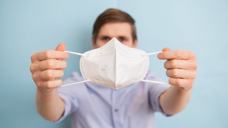 Η πολιτεία της Νέας Υόρκης καταργεί την υποχρεωτική χρήση μάσκας στα ΜΜΜ