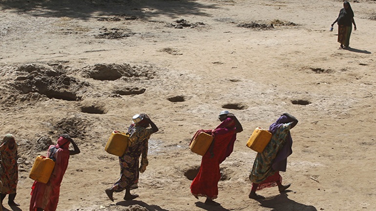 Στα πρόθυρα του λιμού χιλιάδες Σομαλοί, λόγω της παρατεταμένης ξηρασίας