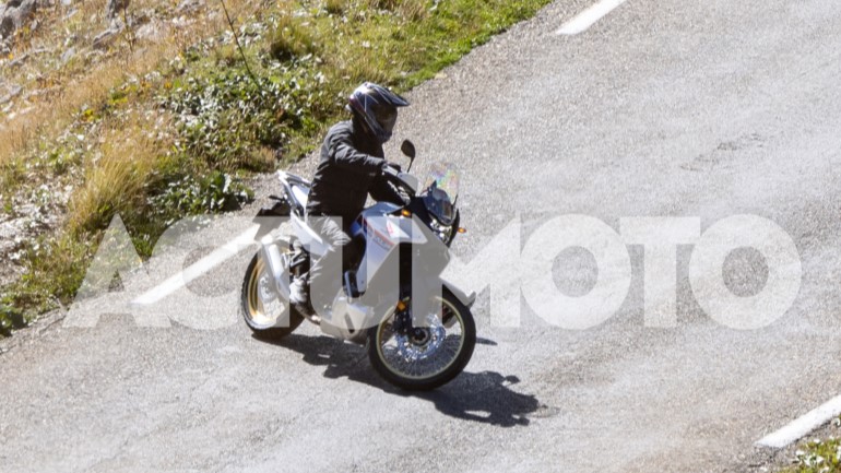 Νέα Honda Transalp 750cc! – Οι πρώτες φωτογραφίες