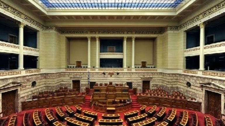 Εξεταστική Επιτροπή: Αποφασίζει για θέματα λειτουργίας και προγραμματισμού