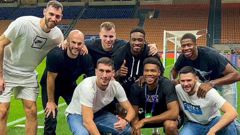 Εθνική μπάσκετ: Ο Γιάννης Αντετοκούνμπο και οι υπόλοιποι διεθνείς έπαιξαν πασούλες μέσα στο «Τζουζέπε Μεάτσα»!