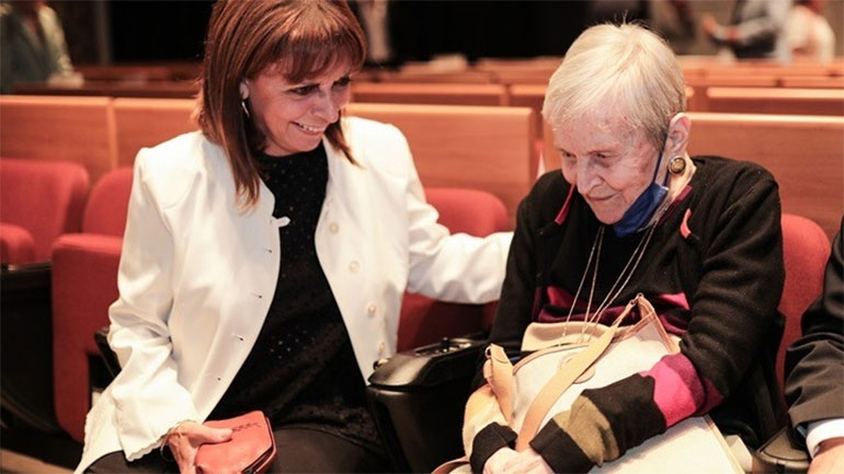 Σακελλαροπούλου για Αρβελέρ: «Σφράγισε με το έργο της τον σύγχρονο ελληνικό πολιτισμό και τον δημόσιο βίο»