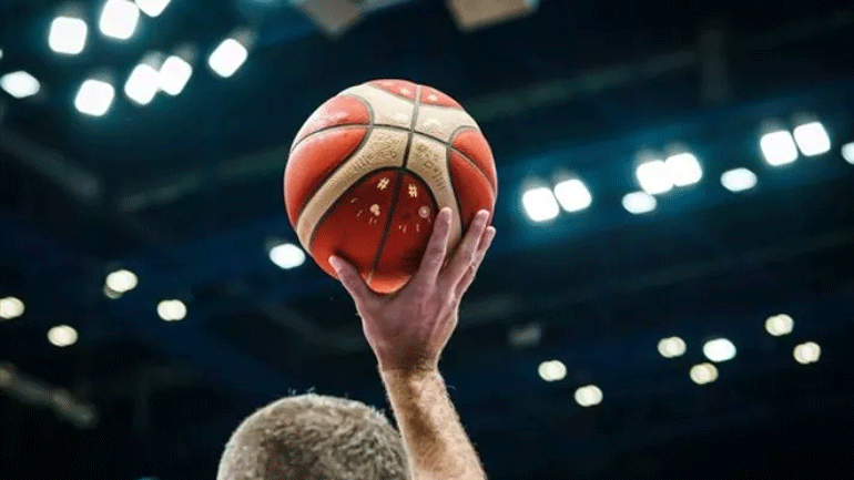 FIBA: «Δεν ανεχόμαστε την κακομεταχείρηση των διαιτητών μας»