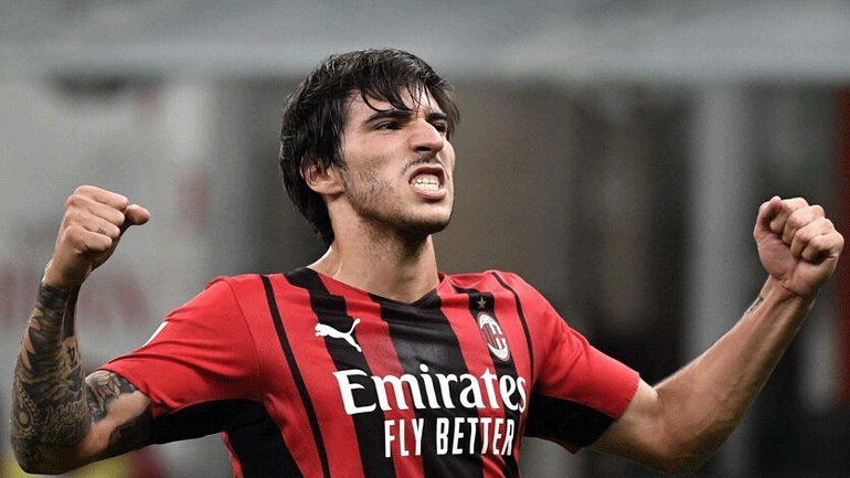 Μίλαν: Υπέγραψε ο Τονάλι το νέο συμβόλαιο