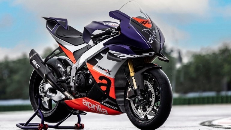 Στις 50,000€ η Aprilia RSV4 Xtrenta!