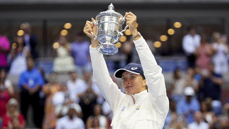 US Open: Εντυπωσιακή η Σφιόντεκ, νίκησε την Ζαμπέρ και κατέκτησε το τρόπαιο