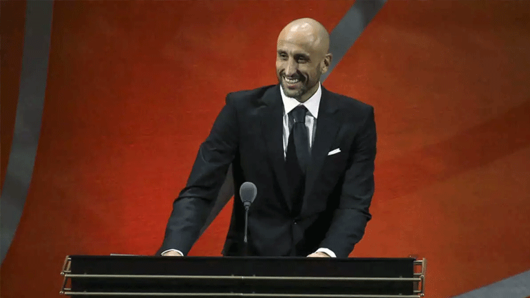 Ο Μανού Τζινόμπιλι στο Hall of Fame