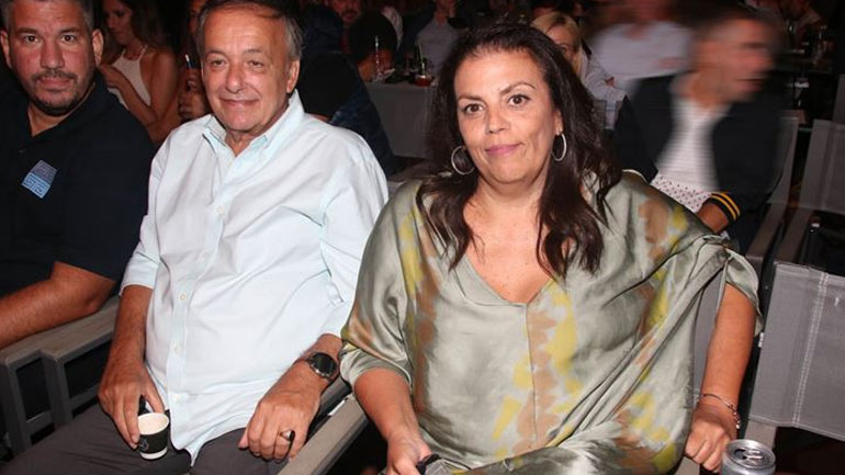 Ανδρέας Μικρούτσικος: Σπάνια δημόσια εμφάνιση με τη σύντροφό του, Έλενα