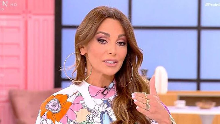 Μπέττυ Μαγγίρα: «Τράκαρα πριν πάω την κόρη μου στο σχολείο»