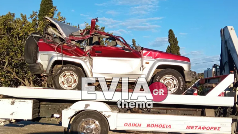 Κάρυστος: Τρακτέρ συνέθλιψε αυτοκίνητο – Σοβαρά τραυματίες πατέρας και γιός