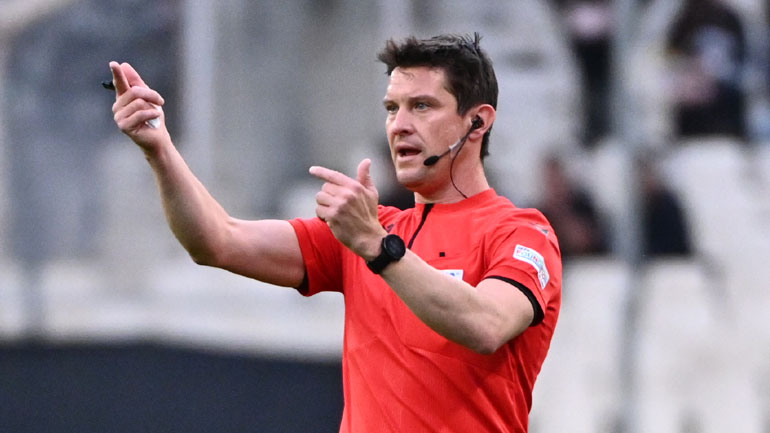 Ολυμπιακός: Ο Σλοβένος Γιουγκ «σφυρίζει» τον αγώνα με τη Φράιμπουργκ