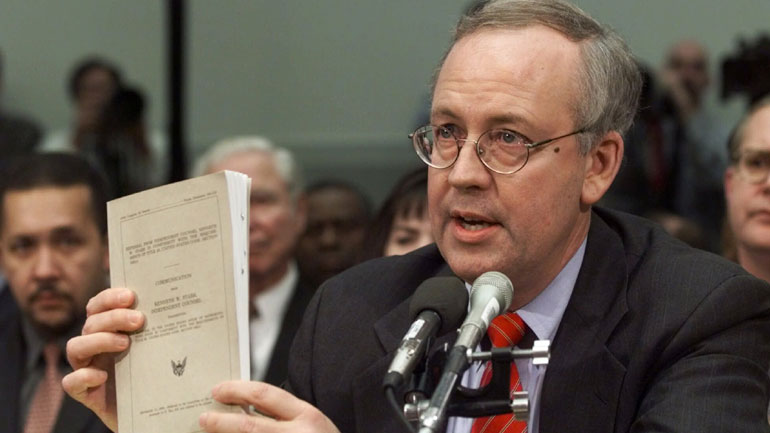 ΗΠΑ: Πέθανε ο Κένεθ Σταρ, ο εισαγγελέας στην υπόθεση Κλίντον – Λεβίνσκι