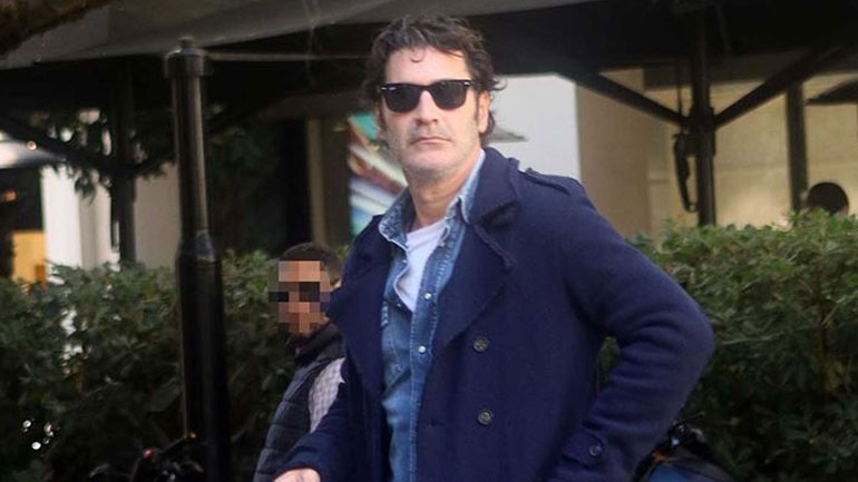 Χριστόφορος Παπακαλιάτης: Έμαθε για τον θάνατο του Κώστα Καζάκου μπροστά στις κάμερες