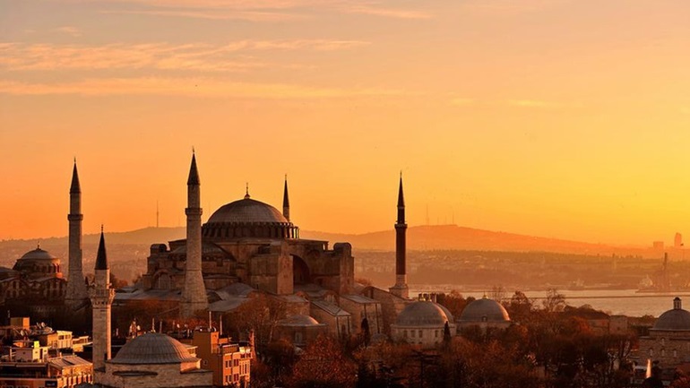 Κατακεραυνώνει η γερμανική εφημερίδα Süddeutsche Zeitung τις τουρκικές αρχές για την κατάσταση που επικρατεί στην Αγία Σοφία