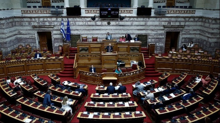 Παρακολουθήσεις: Σύγκληση της Επιτροπής Θεσμών και Διαφάνειας ζητά το ΚΚΕ
