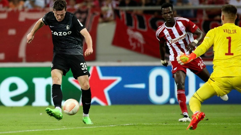 Ο Ολυμπιακός δεν είναι  Χάντερσφιλντ…