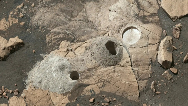 Πλανήτης Άρης: Θησαυρός οργανικών ενώσεων βρέθηκε σε λίμνη – Υποψία για ίχνη αρχαίων μικροοργανισμών