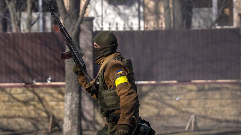 Βαριά πολυβόλα, πυρομαχικά και χειμερινές στολές στέλνει το Βέλγιο στην Ουκρανία