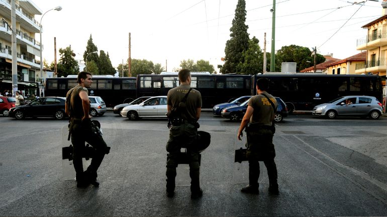 Πάτρα: Μπλόκο της Αστυνομίας σε κομβόι οπαδών της ΑΕΚ