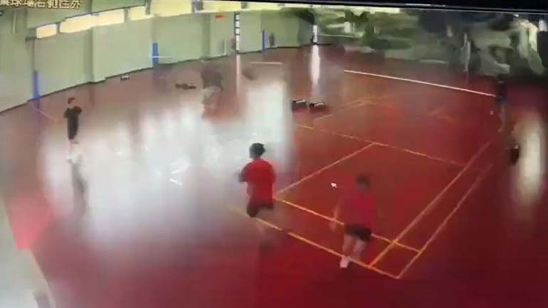 Σεισμός στην Tαϊβάν: Συγκλονιστικό βίντεο – Η στιγμή που καταρρέει η οροφή κλειστού γηπέδου