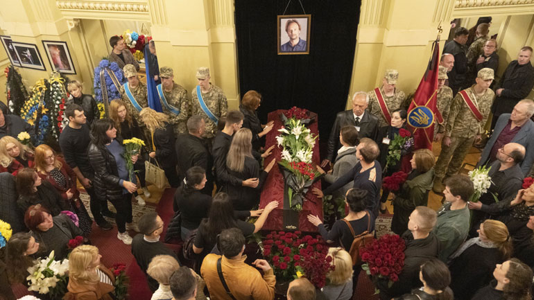 Ουκρανία: Θρήνος για τον θάνατο του καταξιωμένου χορευτή μπαλέτου που σκοτώθηκε σε μάχη