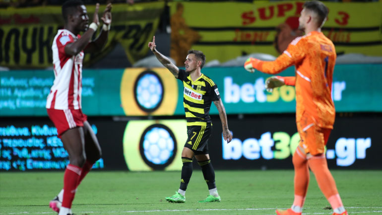 Από το κακό στο χειρότερο ο Ολυμπιακός, τον νίκησε με ανατροπή (2-1) ο Άρης!