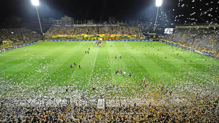 Super League: Όλα τα φώτα στο ντέρμπι Άρης-Ολυμπιακός