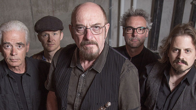 Ίαν Άντερσον των Jethro Tull: «Σε περιόδους απόγνωσης και κρίσης, η πνευματική υγεία μπορεί να είναι εργαλείο επιβίωσης»