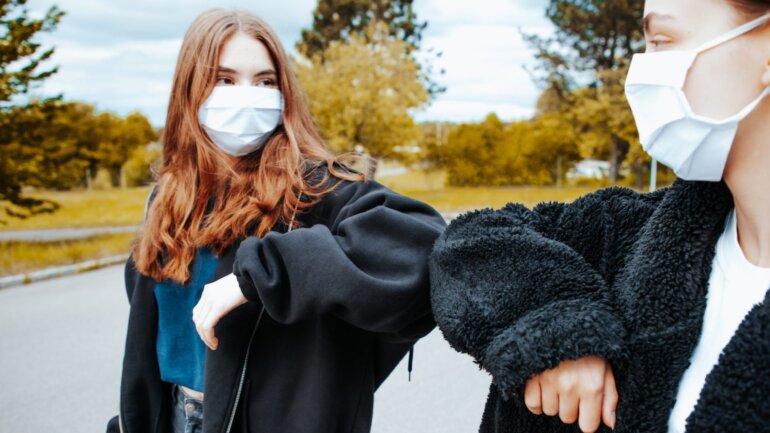 Η πανδημία Covid-19 σχετίζεται με αυξημένα περιστατικά πρόωρης εφηβείας στα κορίτσια