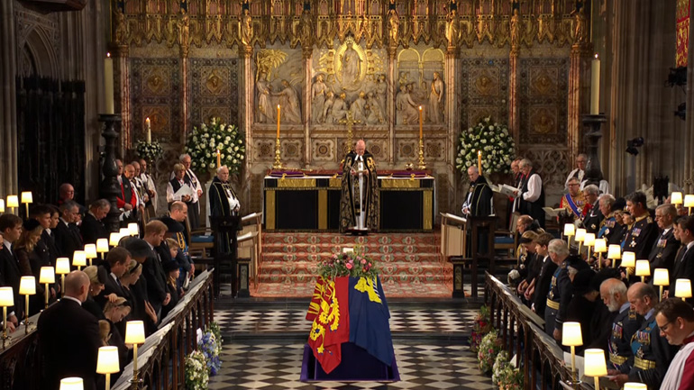 Στη βασιλική κρύπτη η σορός της Ελισάβετ