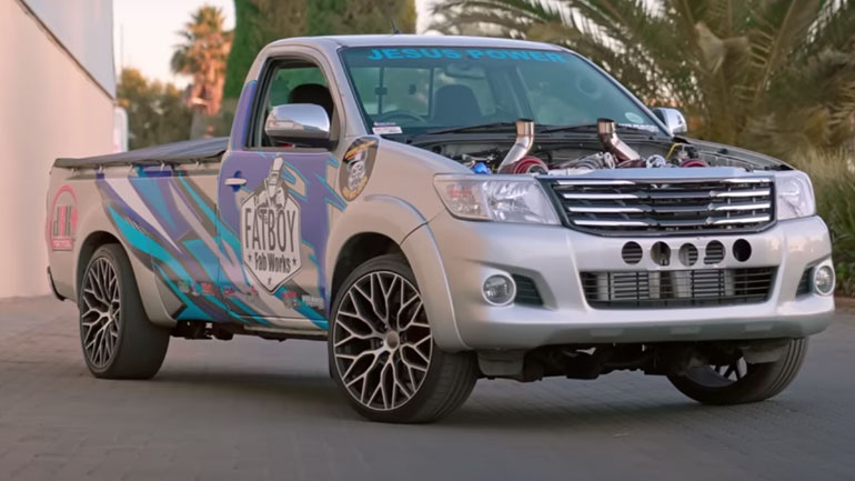 Τέτοιο Toyota Hilux δεν έχετε ξαναδεί!