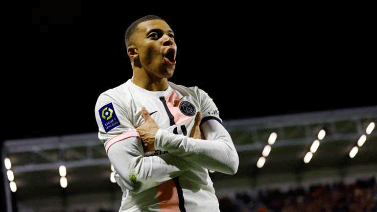 Ο Εμπαπέ ξεπέρασε σε έσοδα Κριστιάνο και Μέσι