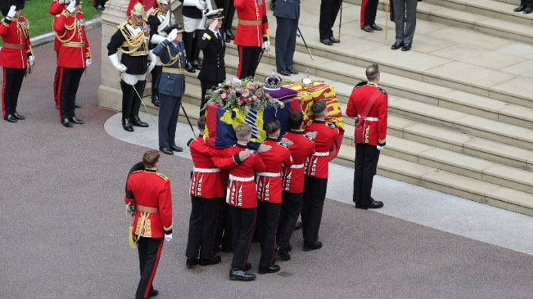 Κηδεία βασίλισσας Ελισάβετ: Περίπου 30 εκατ. τηλεθεατές παρακολούθησαν τη μετάδοση από το BBC