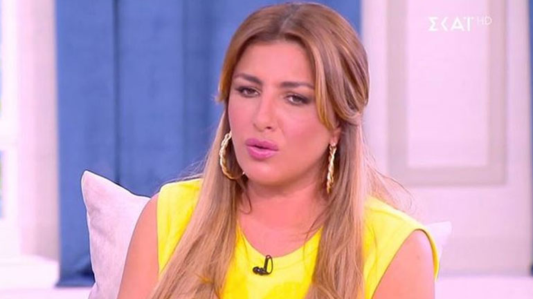 Έλενα Παπαρίζου: Μιλάει πρώτη φορά για τον καβγά στα βραβεία MAD ανάμεσα σε Snik και Light