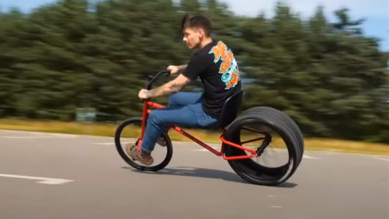 Hλεκτρικό ποδήλατο με ελαστικό αυτοκινήτου