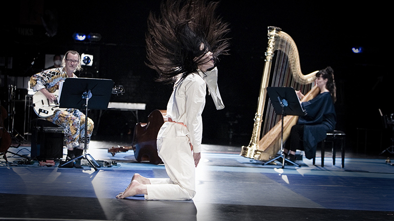 O φημισμένος γερμανικός θίασος Novoflot για πρώτη φορά στην Ελλάδα