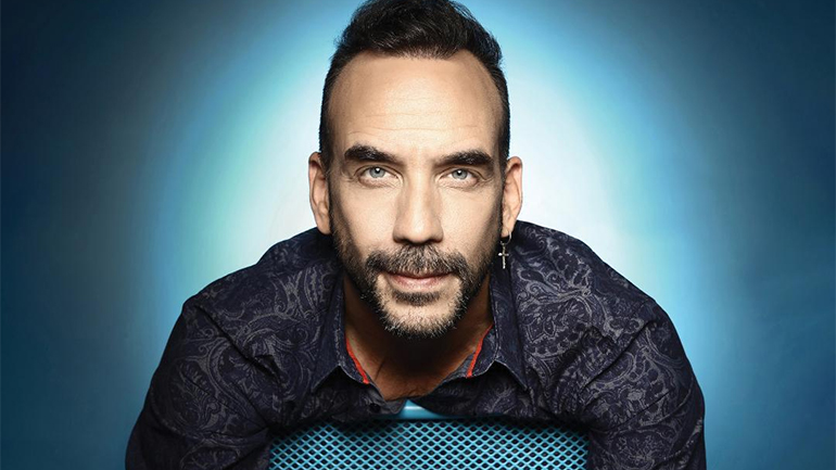 Πάνος Μουζουράκης και Νίνα Μαζάνη – «Η Γιορτή»: Το τραγούδι που ακούγεται στη «Γη της Ελιάς»