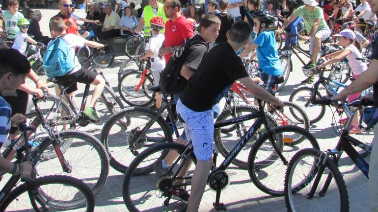 Δύο ποδηλάτες παρασύρθηκαν από ΙΧ σε διαφορετικά τροχαία- Διασωληνωμένος ο 13χρονος στο νοσοκομείο