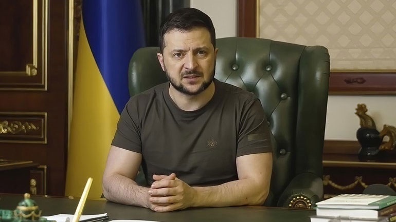 Ζελένσκι: «Υπερήρωες» οι υπερασπιστές της Μαριούπολης που απελευθερώθηκαν από τη Ρωσία