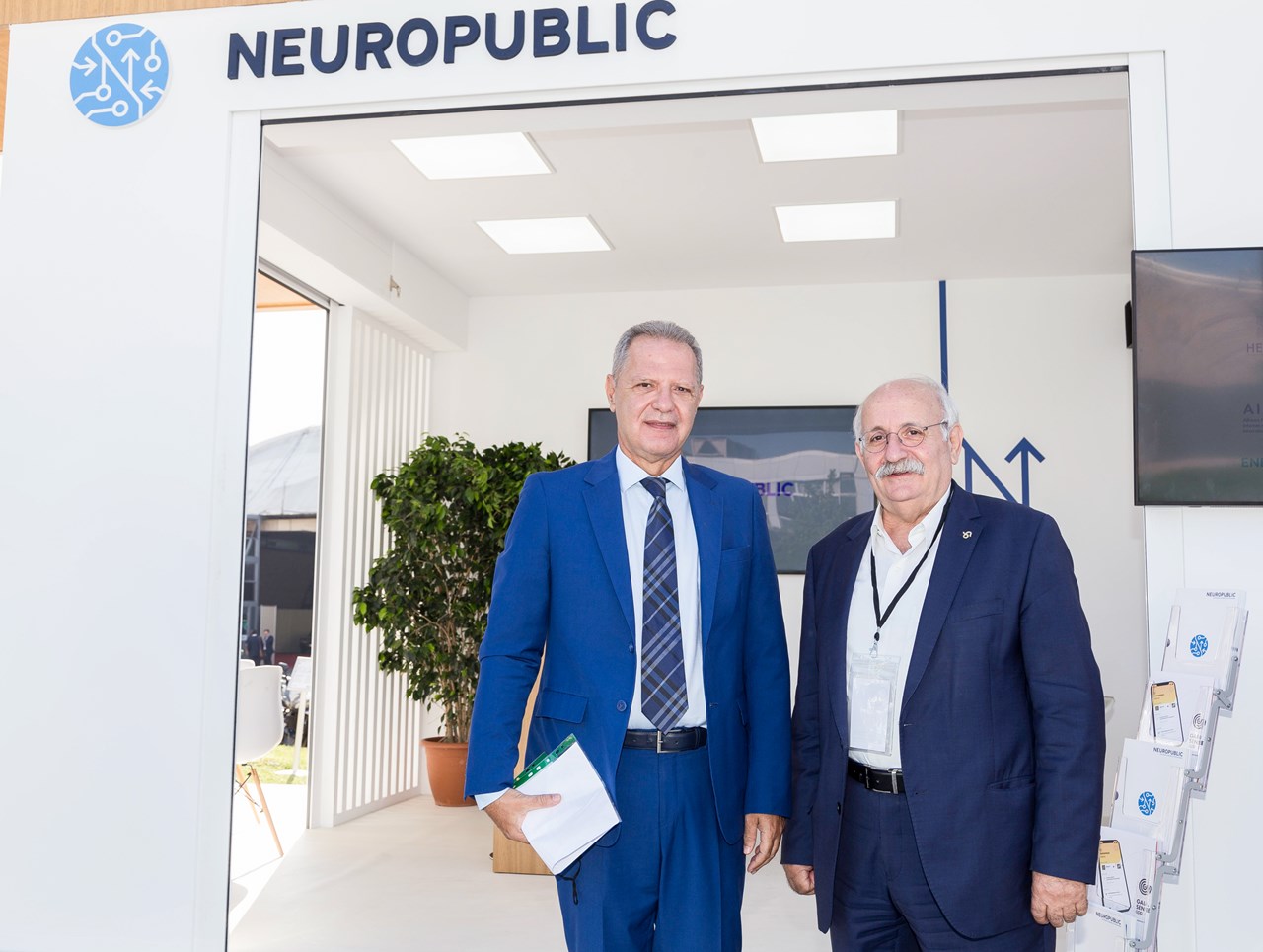 Ο Πρόεδρος του ΕΛΓΟ-Δήμητρα, Δρ. Σέρκος Χαρουτουνιάν με τον Χριστόδουλο Αντωνιάδη, Πρόεδρο της NEUROPUBLIC