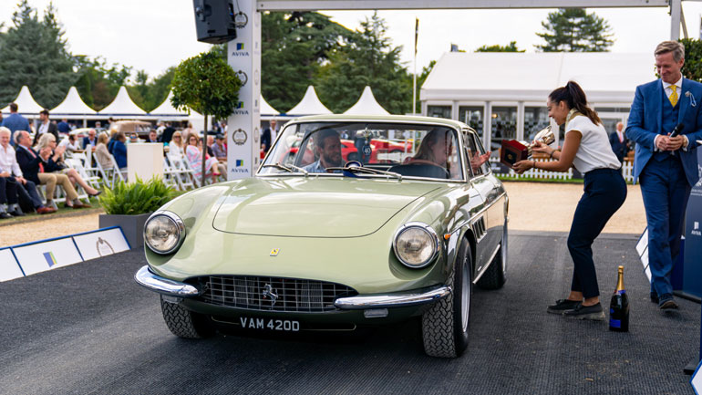 Η Bell Sport & Classic​​​​​ «έγραψε» πάνω στη Ferrari 330 GTC