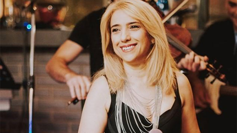 Νάσια Κονιτοπούλου: Ξεκινάει εμφανίσεις σε ένα ιστορικό μαγαζί της Αθήνας