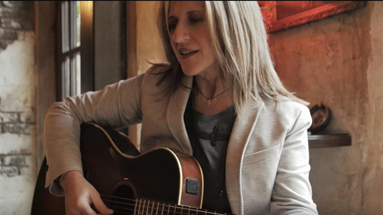 Η «Απόφαση» από την Ηρώ και τη Σοφία Μάντη