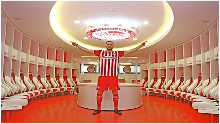 Ο πρώην ποδοσφαιριστής Μανωλάς