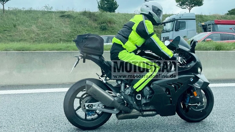 Νέα BMW S1000RR: Kατασκοπευτικές φωτογραφίες
