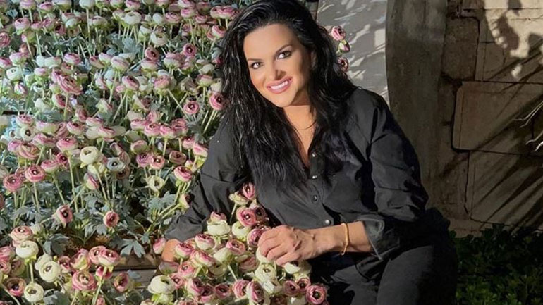 Δήμητρα Κατσαφάδου: «Μένω σε καταφύγιο ζώων μαζί με τα 160 σκυλιά της φίλης μου και τα 24 δικά μου»