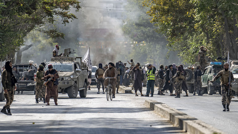 Αφγανιστάν: Τουλάχιστον επτά νεκροί από έκρηξη σε τζαμί της Καμπούλ