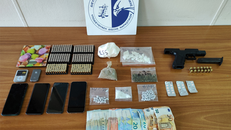 Τρεις συλλήψεις σε επιχείρηση της Δίωξης Ναρκωτικών στην Αγία Βαρβάρα