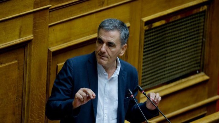 Τσακαλώτος: «Όταν ο κ. Μητσοτάκης λέει “το μαξιλάρι που εμείς χτίσαμε” μπορεί να μας εξηγήσει το “εμείς”»;