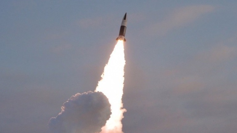 Η Βόρεια Κορέα εκτόξευσε βαλλιστικό πύραυλο αγνώστου τύπου